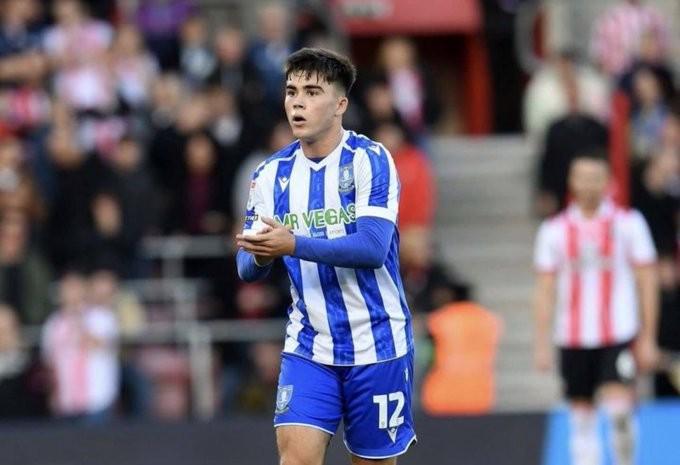 半岛体育娱乐-罗马诺：曼联小将阿马斯纯租借加盟诺维奇的交易已敲定