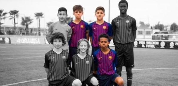 半岛体育-世体介绍亚马尔、库巴西和贝尔纳尔：他们U12就已经一起踢球